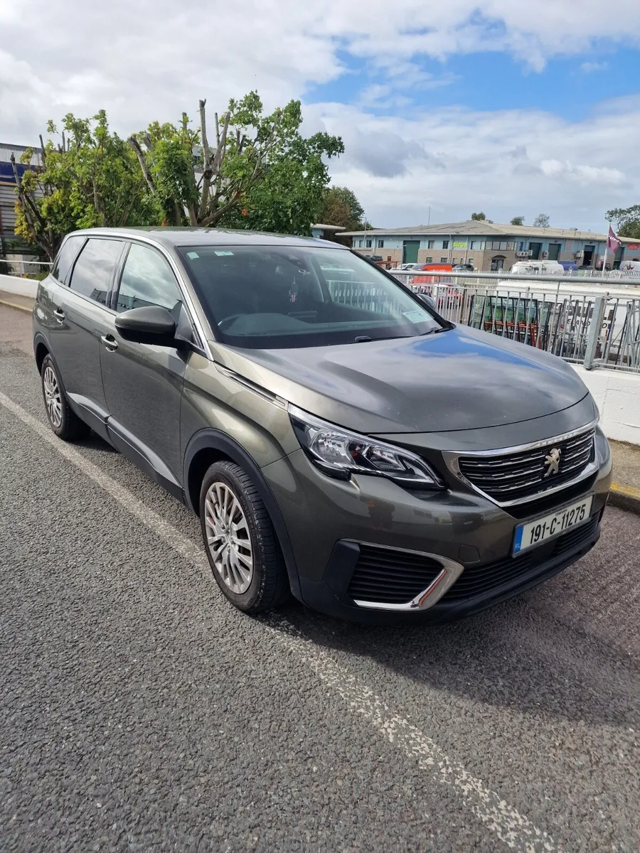 Peugeot 5008 2019 - Image 2