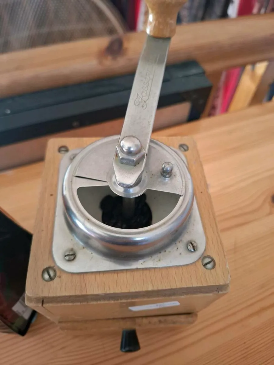 By post only old zassenhaus coffee grinder - Image 2