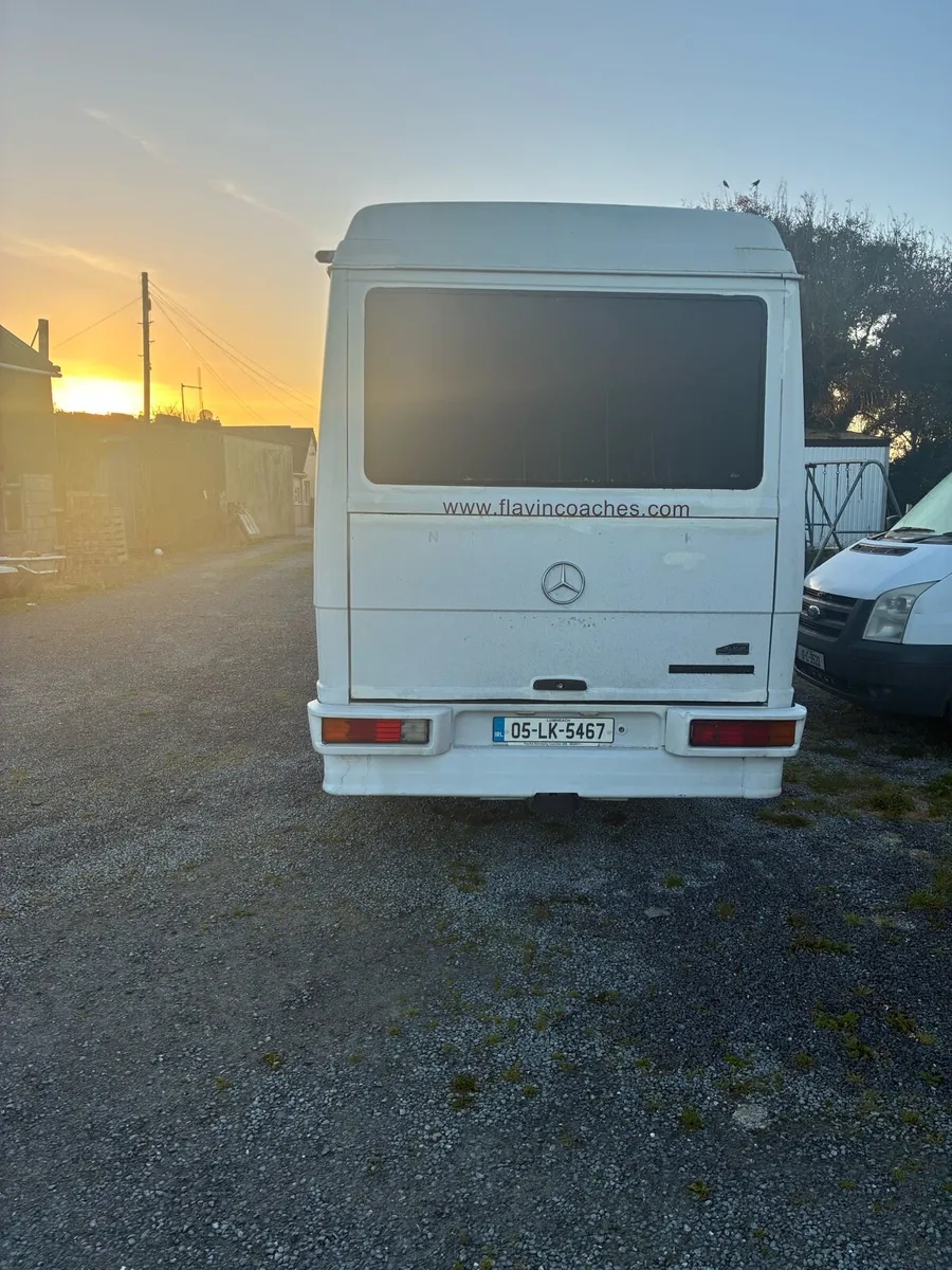 Mercedes Vario .. Sold pending collection - Image 4