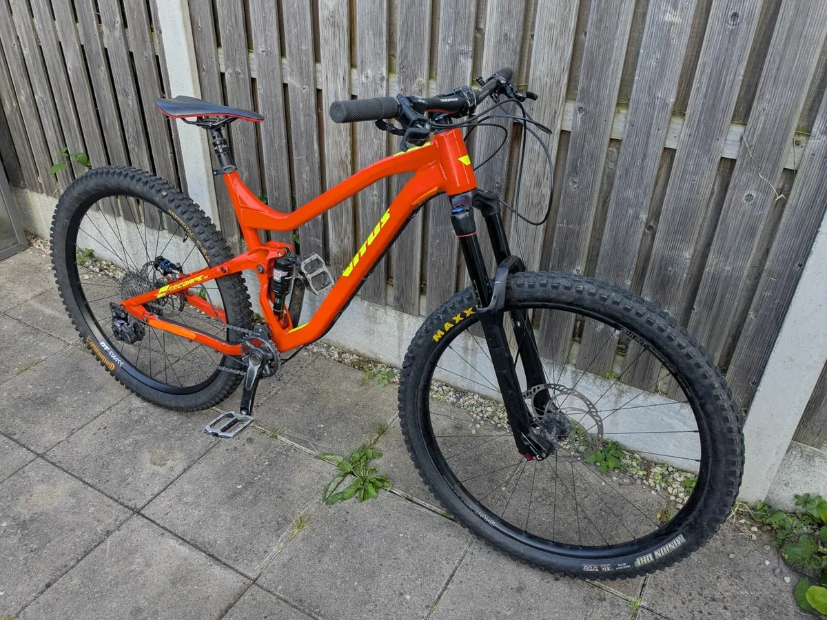 Vitus Escarpe 29 MTB - Image 1