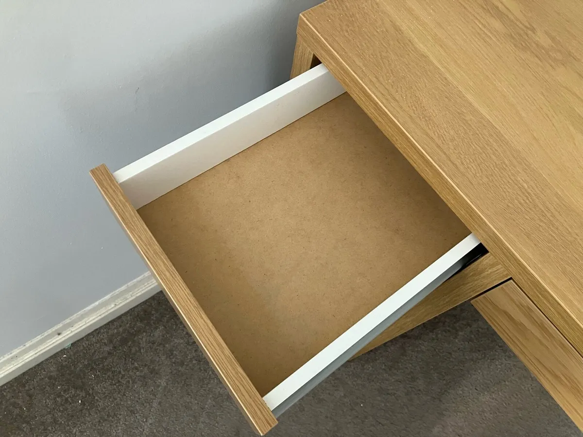 Desk - Image 2
