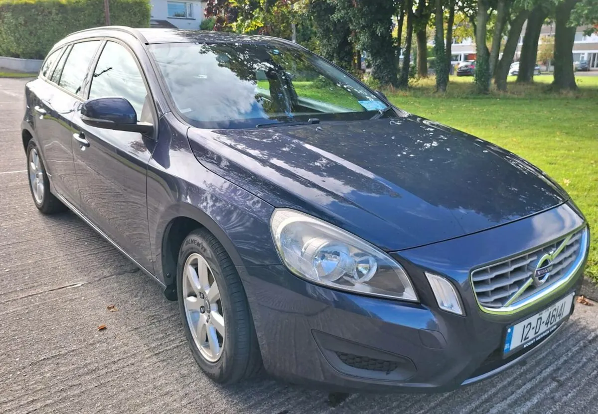 VOLVO V60/ Estate.NEW NCT. FSH. TB. 2022. - Image 3