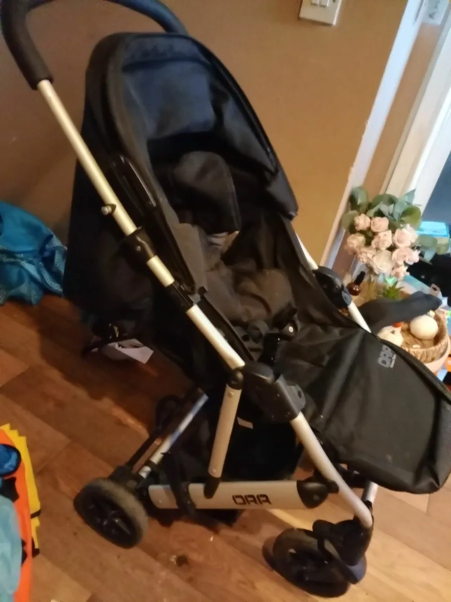 Mama's and papas  buggy - Image 2