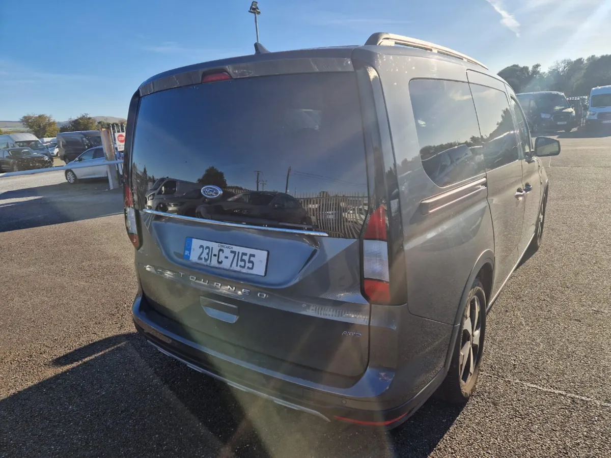 FORD TOURNEO CONNECT/2023/2.0 DIESEL/7 SEATER/WAV - Image 4