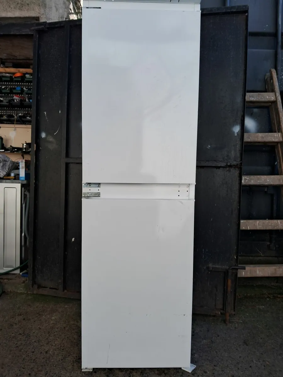 INTEGRETED FRIDGE AND FREEZER - Image 4