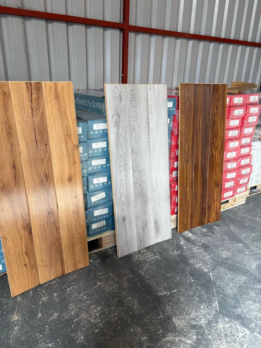 12mm high gloss flooring - Image 1
