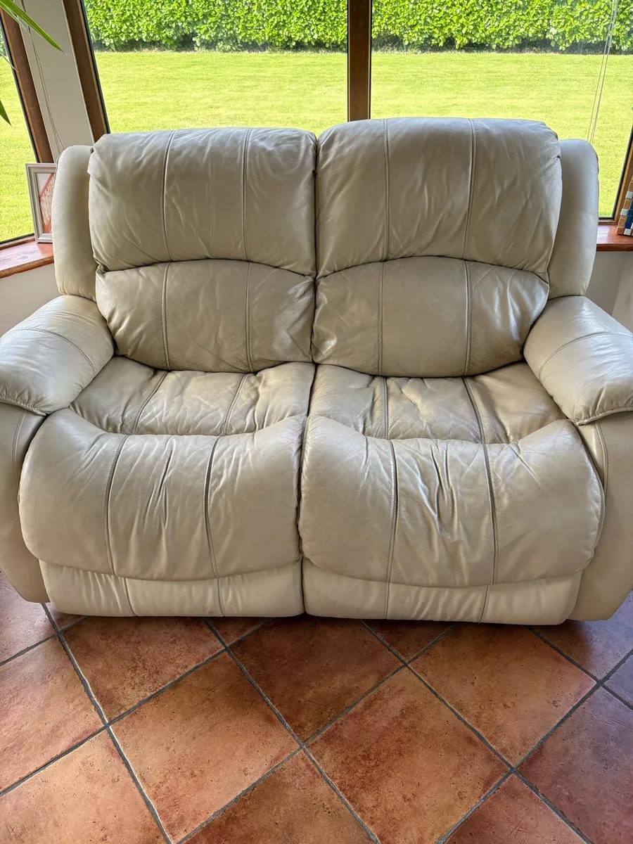 Couch - Image 2