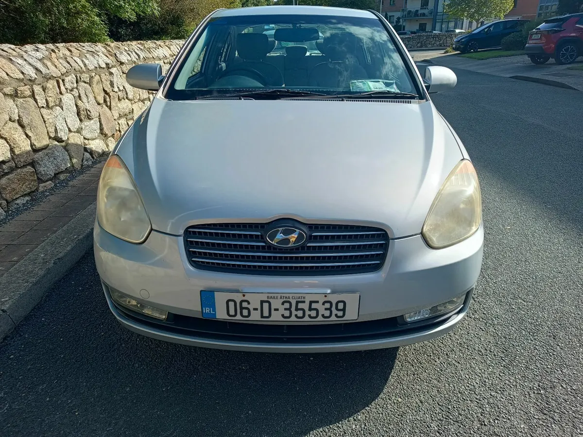 Hyundai Accent VERY LOW MILAGE  89,122km , 2006 - Image 3
