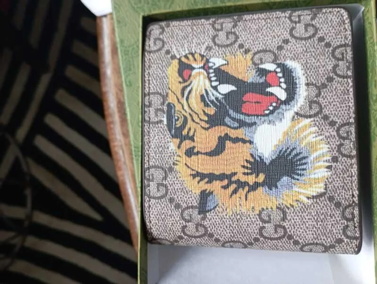 Gucci wallet - Image 1