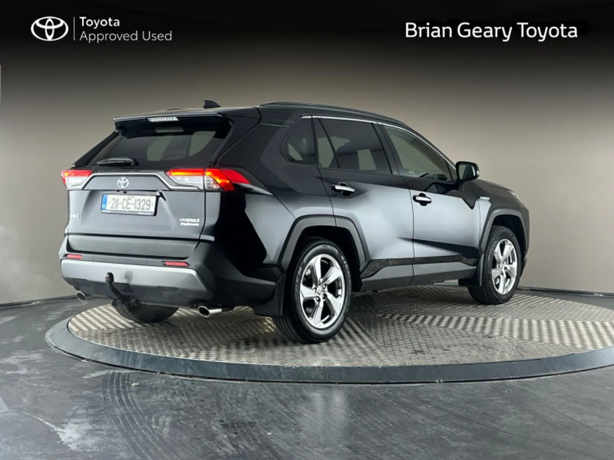 Toyota RAV4 HYBRID PLATINUM - Image 2