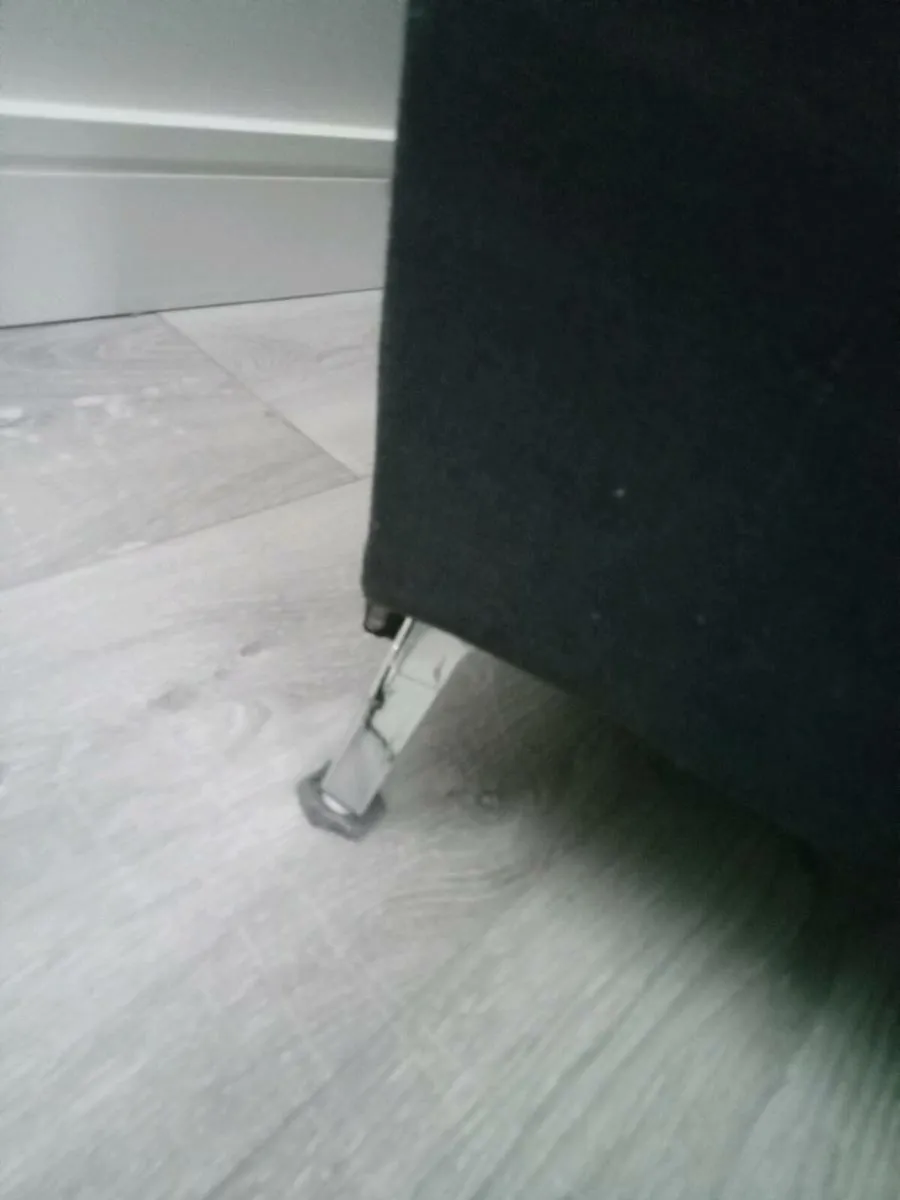 Sofas - Image 2