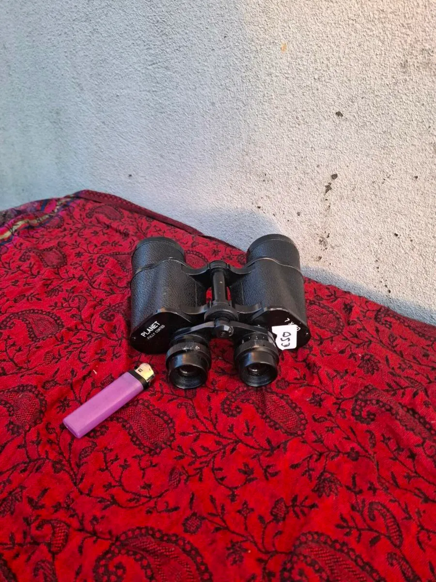 Pair of binoculars postage possible