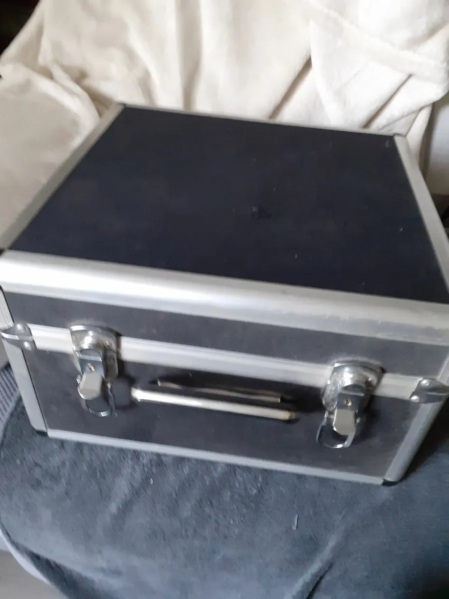 Button Accordian - Image 3