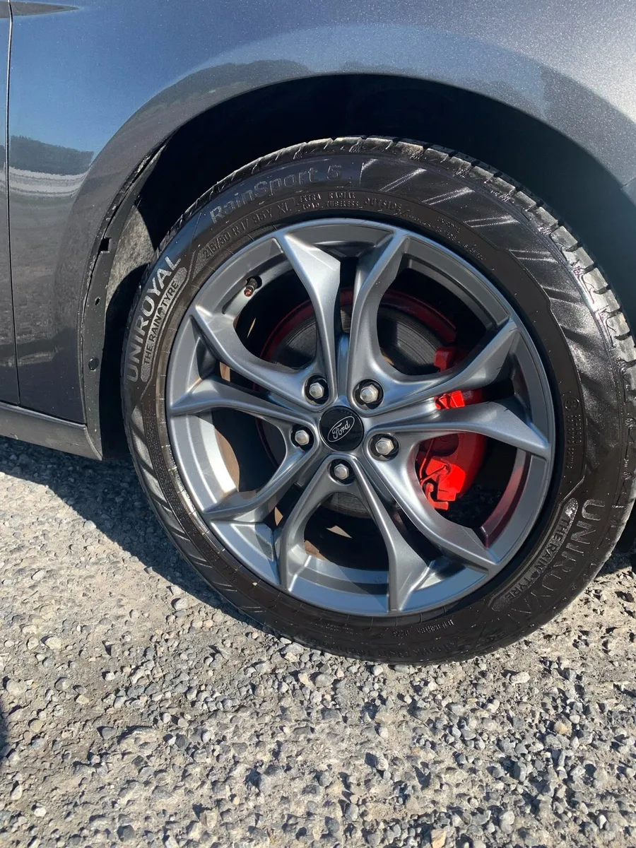 Ford Focus - Image 4
