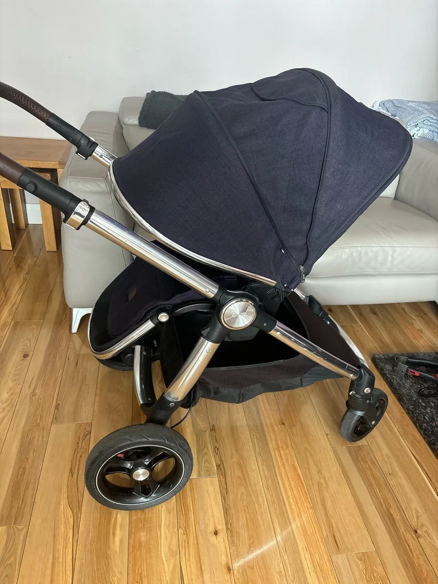 Pram - Image 4