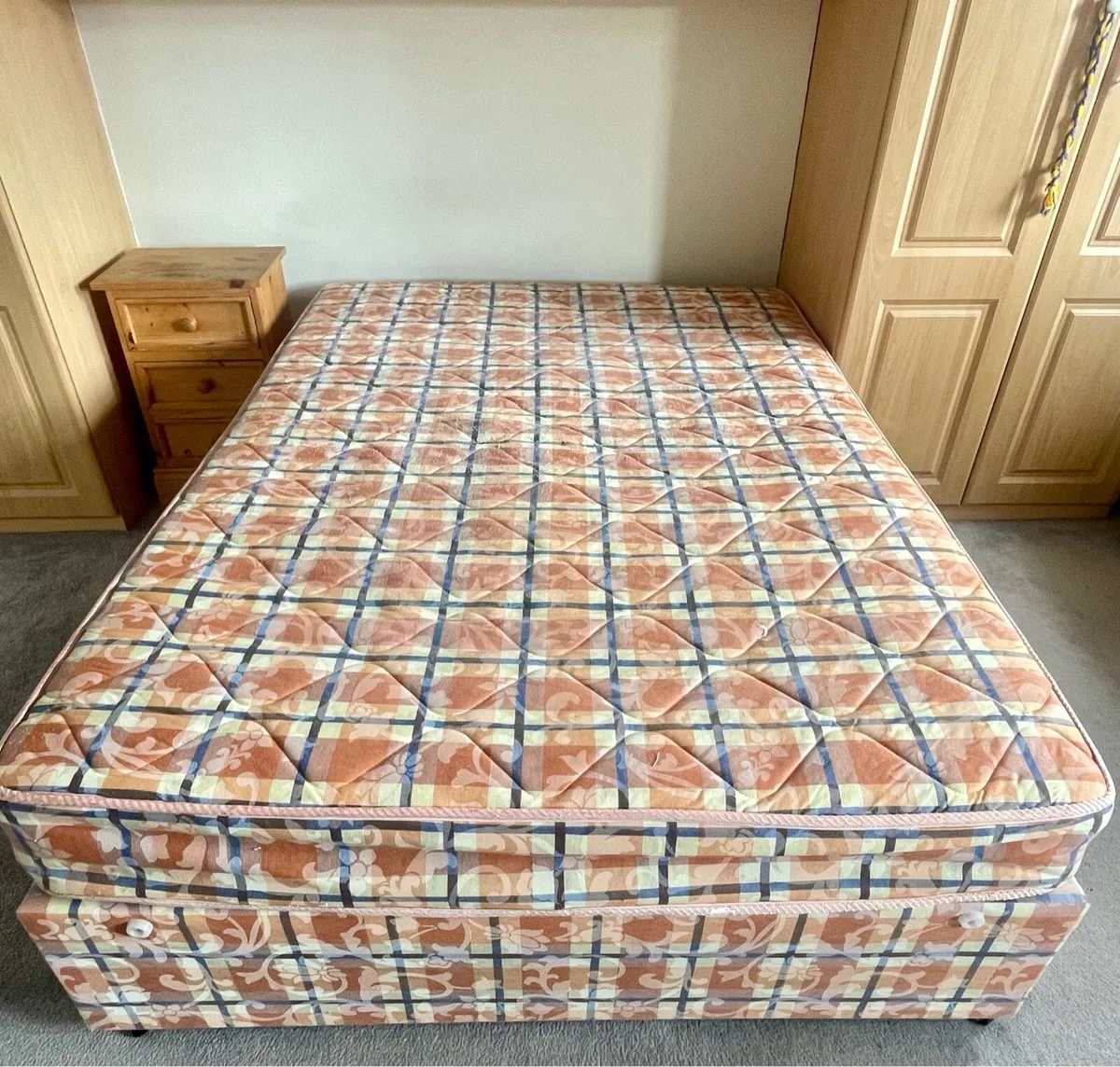 FREE Beds & Mattress! - Image 2
