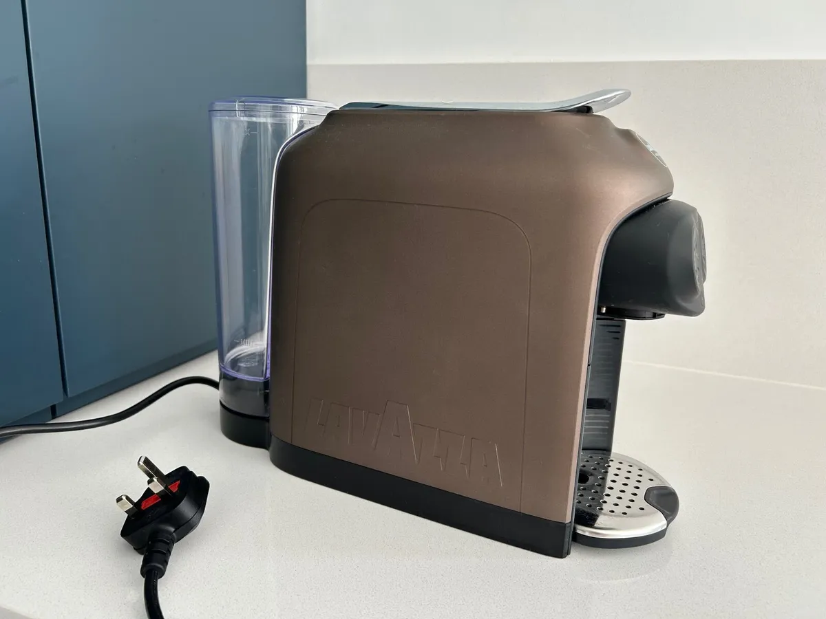 Lavazza coffee machine - Image 3