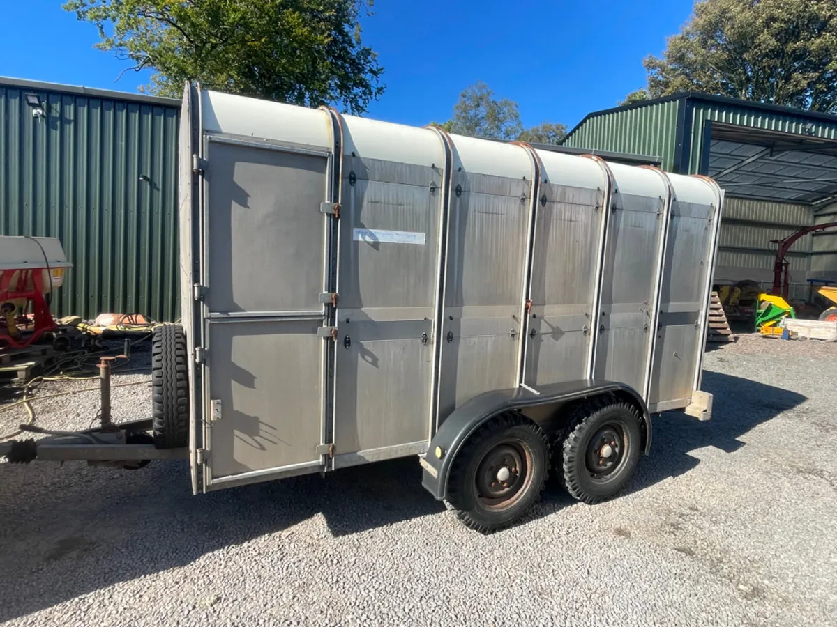 Ifor Williams 12x6 cattle trailer - Image 1