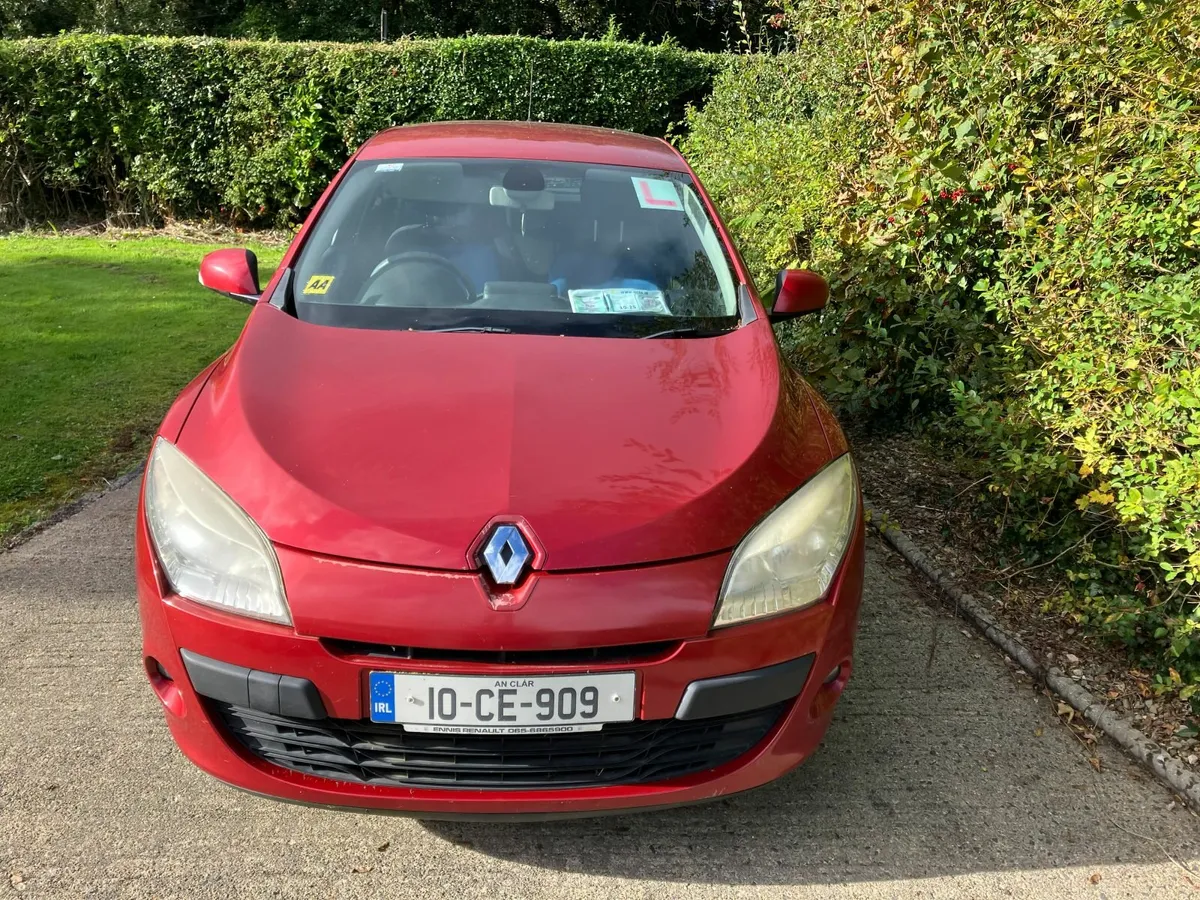 Renault Megane 2010 - Image 1