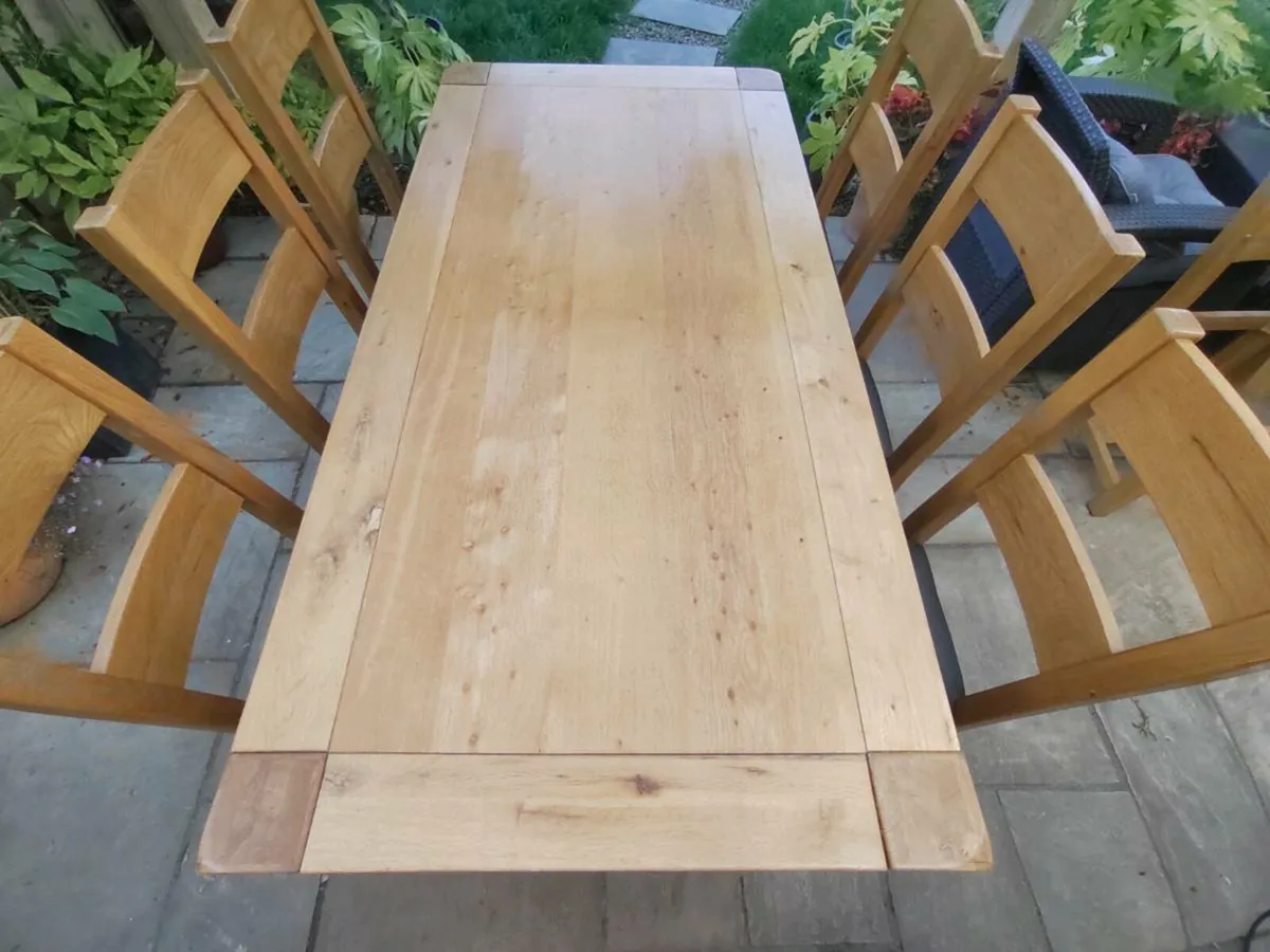 Large oak table - Image 1