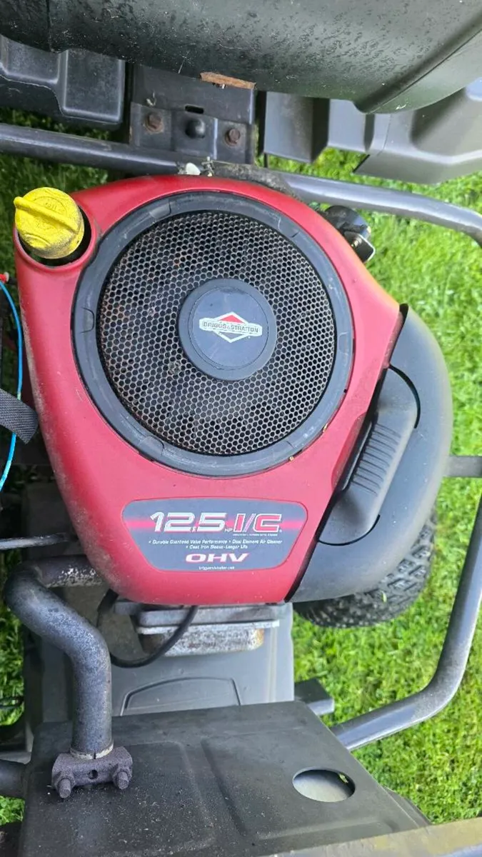 Husqvarna Front deck rider mulcher - Image 4