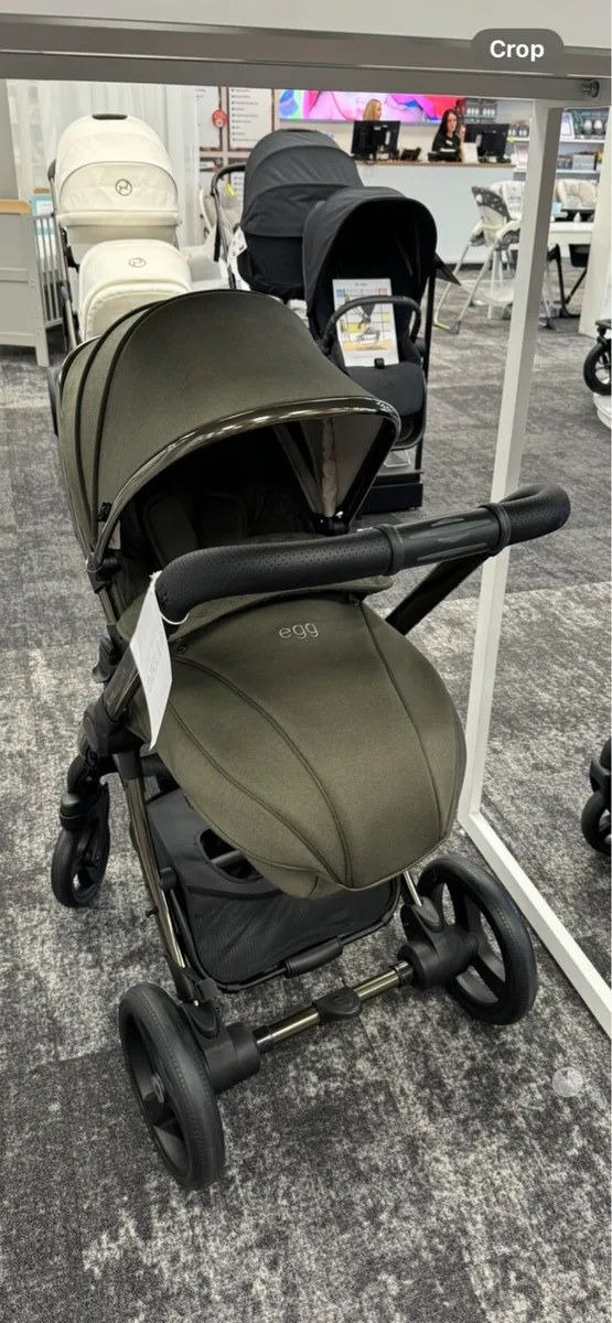 Egg Baby Pram & Car seat - Image 1