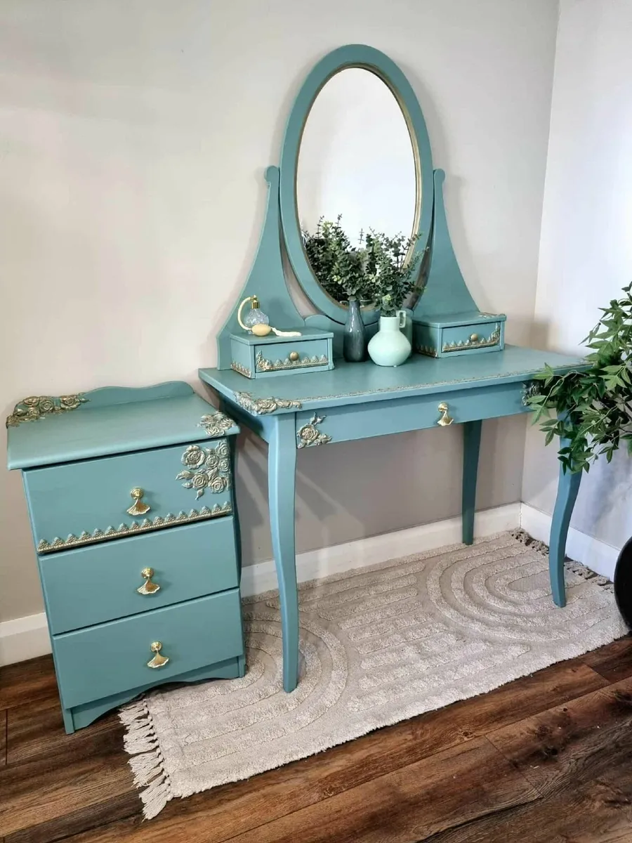 Dressing table and bedside locker - Image 1