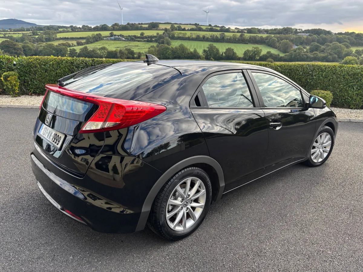2013 (131)Honda Civic I-VTEC 1.4 Petrol 5Dr - Image 4