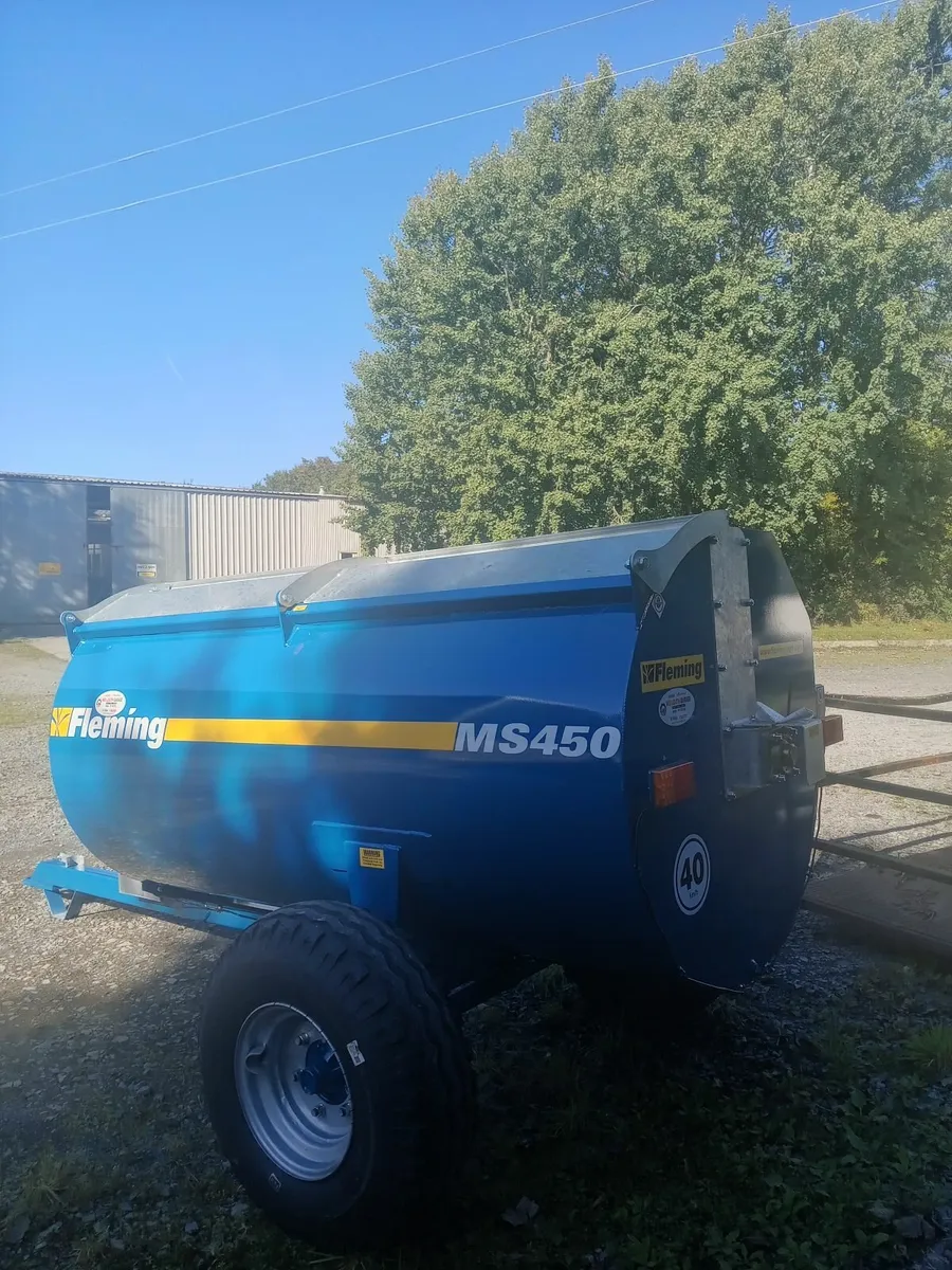 Dung  Spreader - Image 2