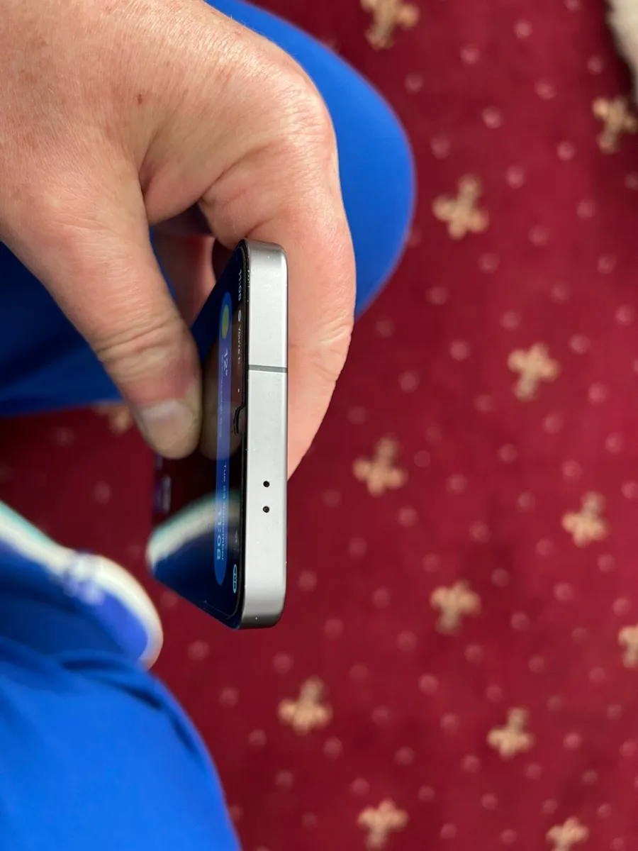 Samsung galaxy 24 - Image 4