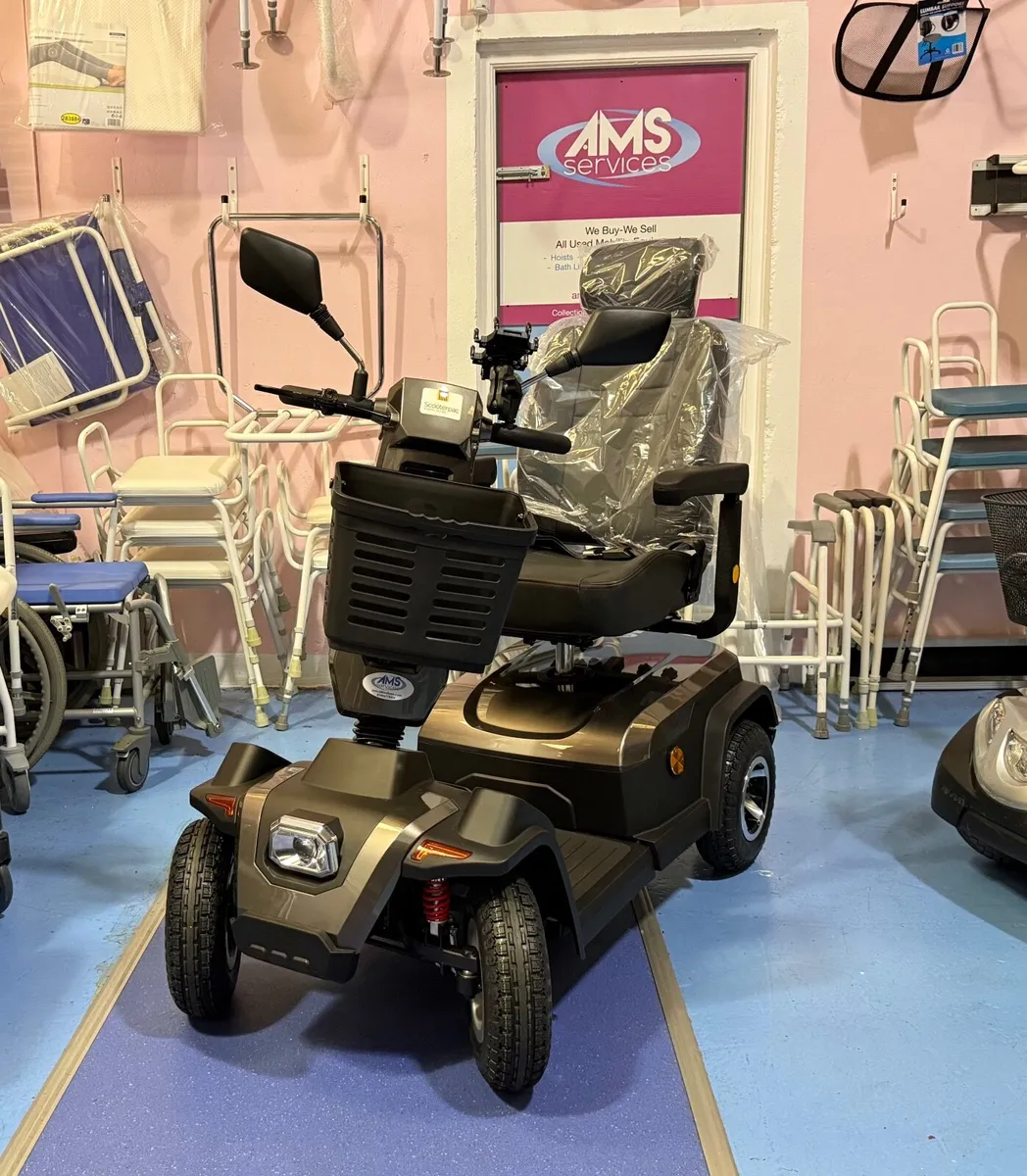 Scooterpac Savvy 8 Plus 8mph Mobility Scooter - Image 1