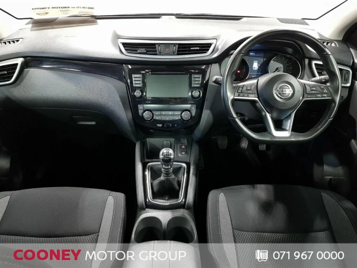 Nissan Qashqai 1.5 DSL SV. FULL SERVICE HISTORY. L - Image 2