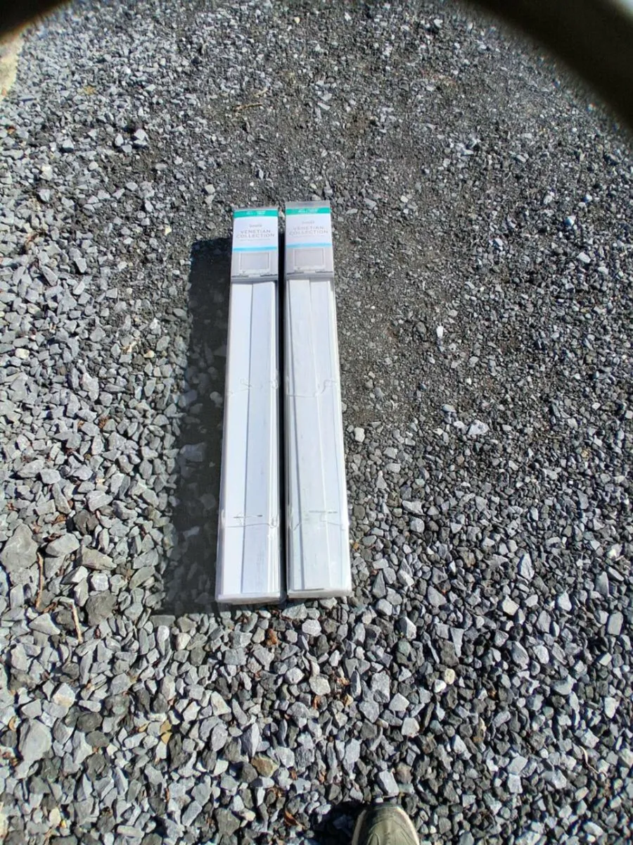 Blinds - Image 2