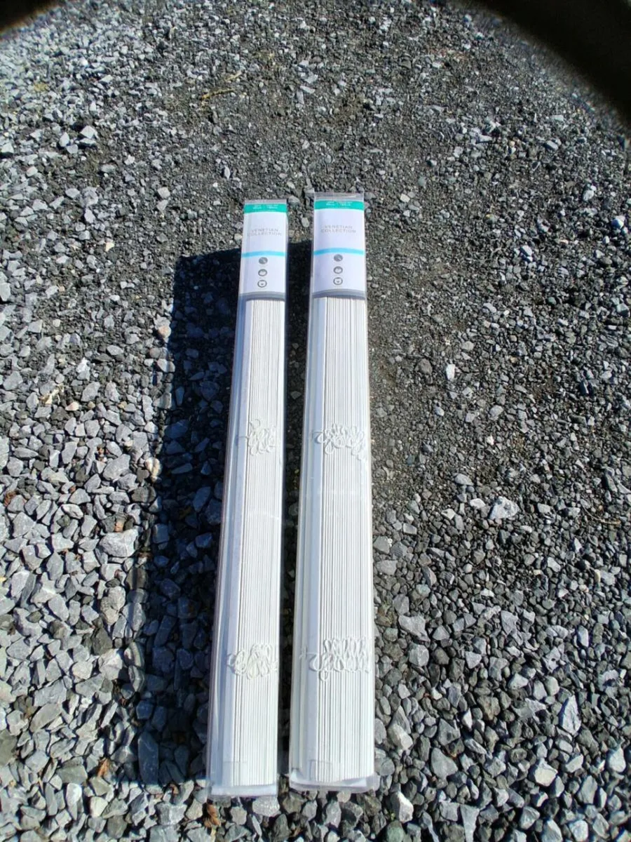 Blinds - Image 3