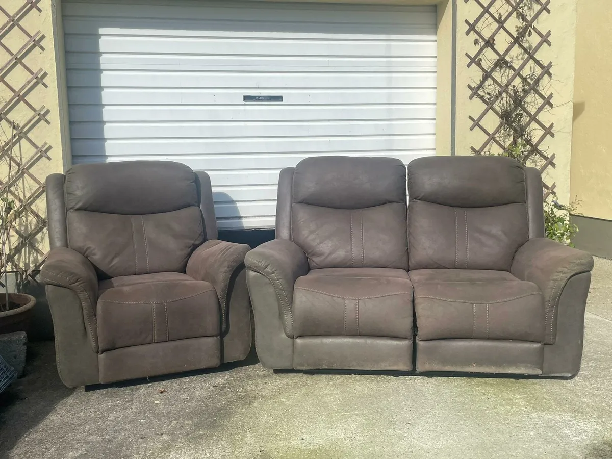 Couch - Image 2