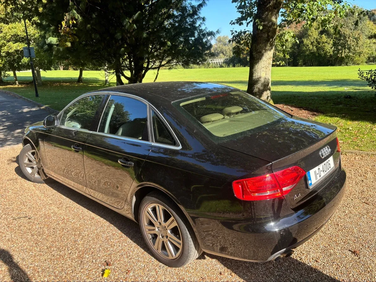 2011 Audi A4 saloon 2.0 TDI 140 bhp TECHNIK model - Image 3