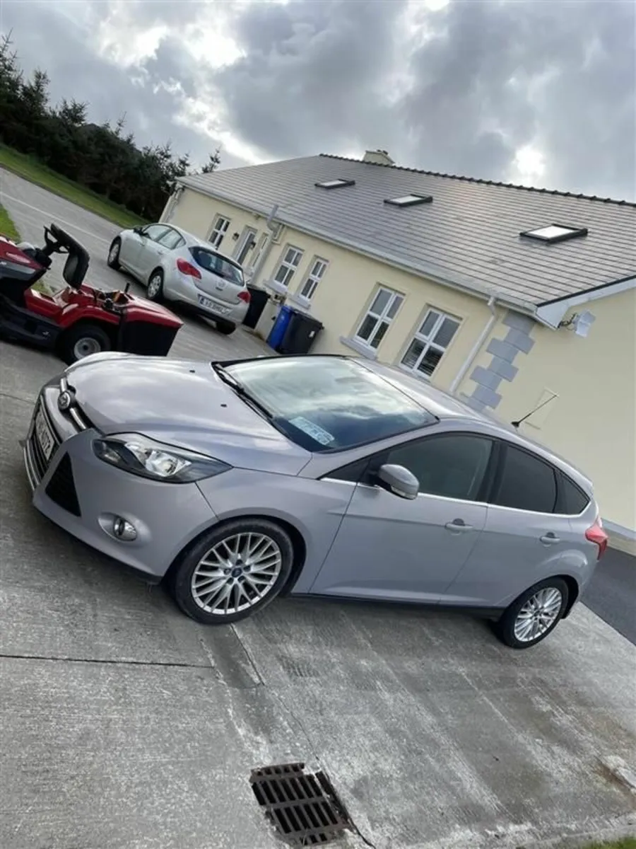Ford Focus 2012 - Image 1
