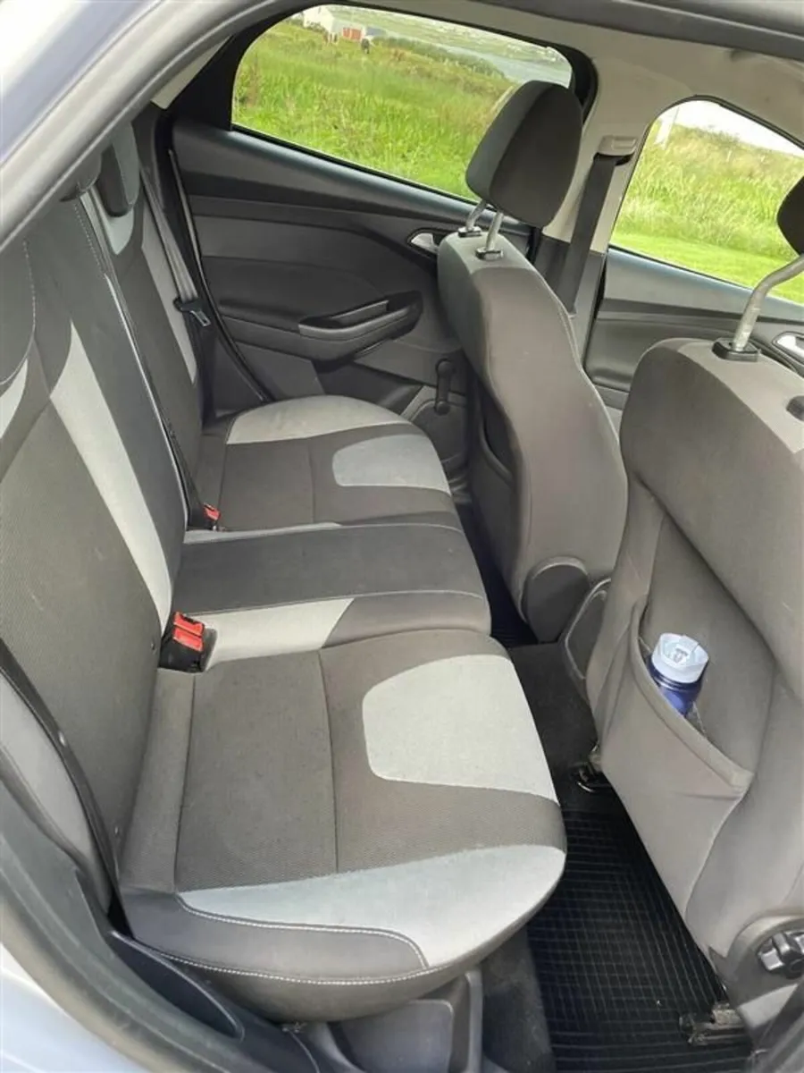 Ford Focus 2012 - Image 4