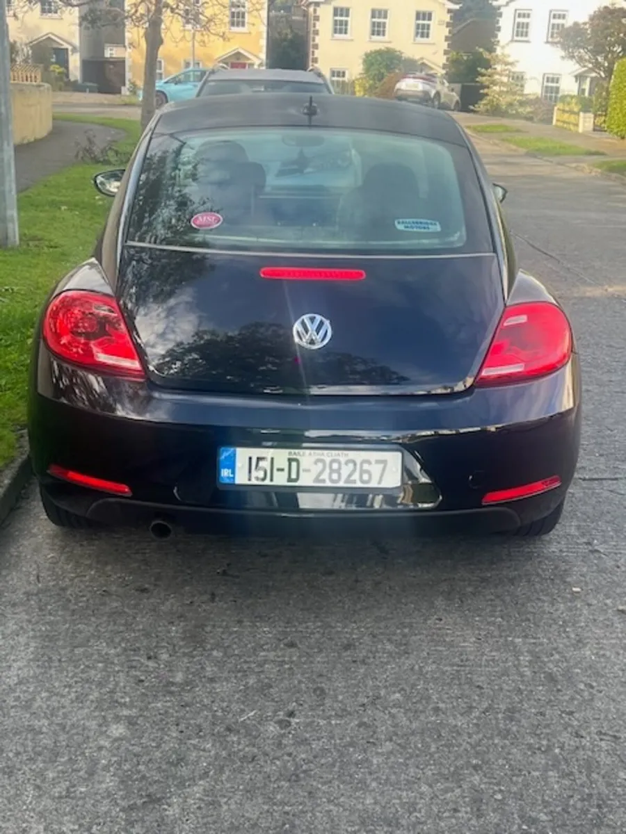 Volkswagen Beetle 2015 - Image 2
