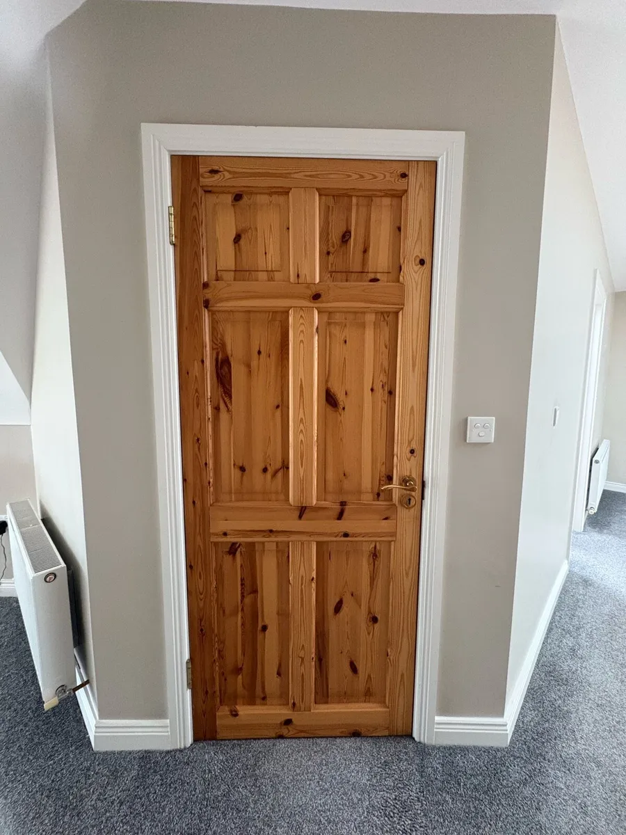 16 Red Deal internal doors