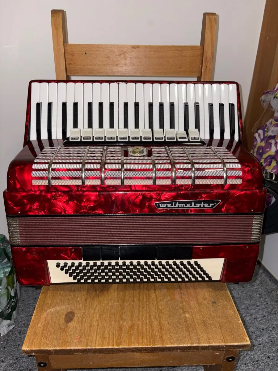 weltmeister accordion - Image 1