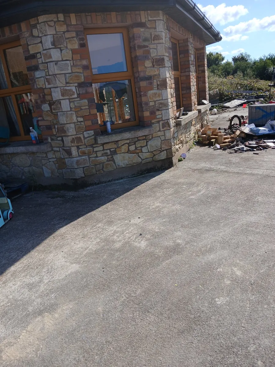Builder available - Image 1