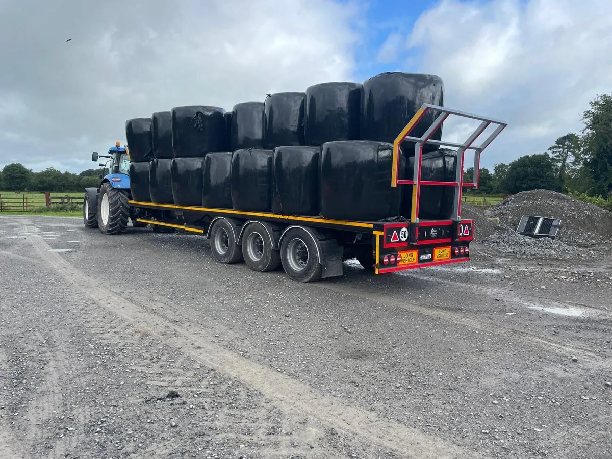 33ft bale trailer, June top quality hay - Image 2