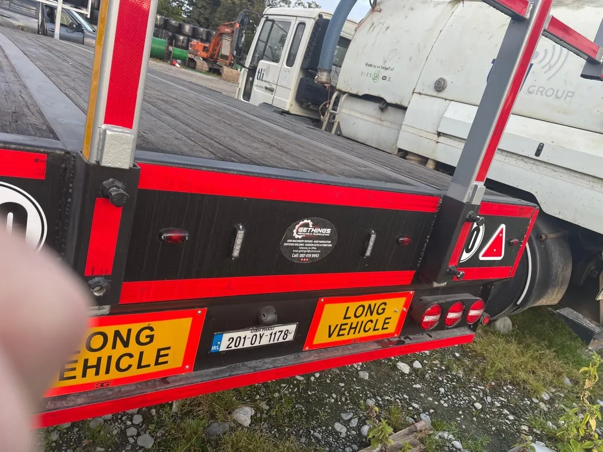33ft bale trailer, June top quality hay - Image 3