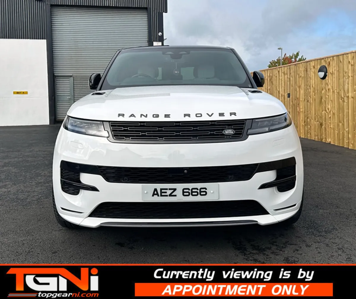 2023 Land Rover Range Rover Sport 3.0 D300 Dynamic - Image 3