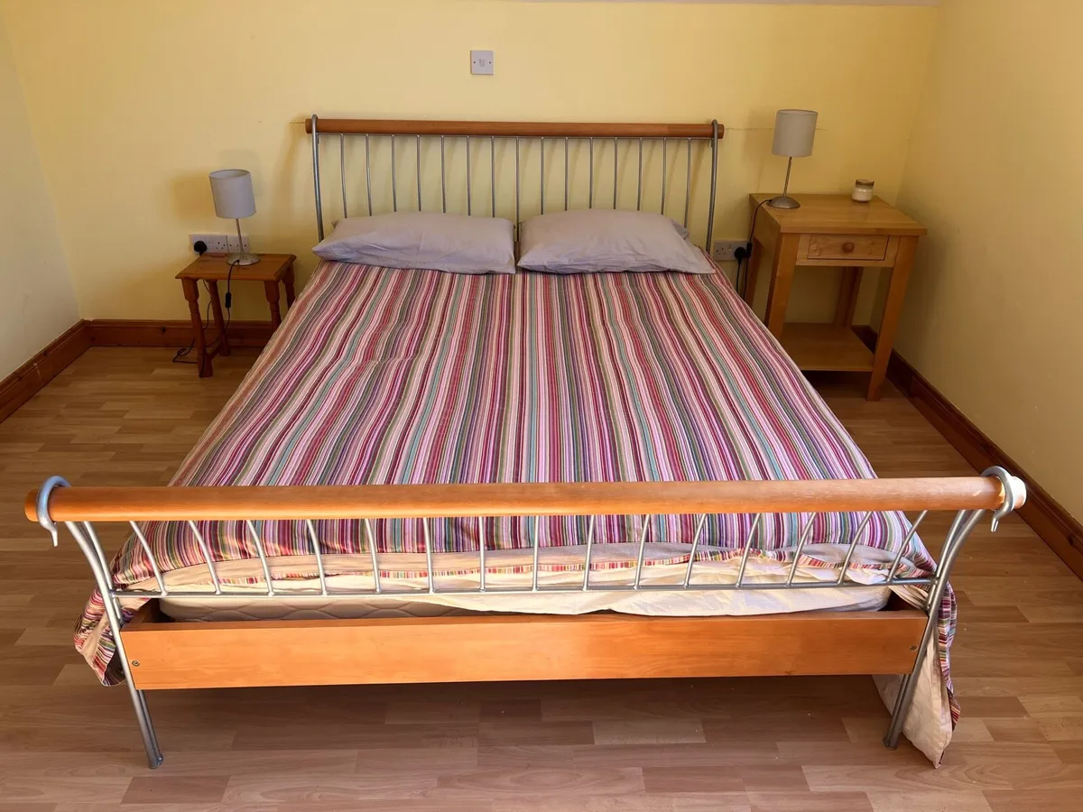 King Bed frame 150x200