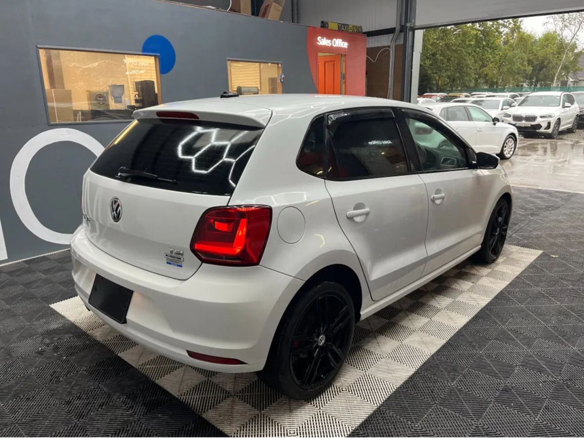 Volkswagen Polo 2016 VOLKSWAGEN POLO 1.2L PETROL / - Image 2