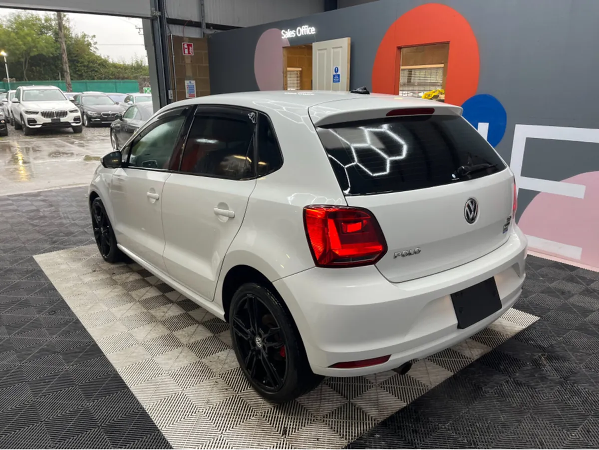 Volkswagen Polo 2016 VOLKSWAGEN POLO 1.2L PETROL / - Image 4