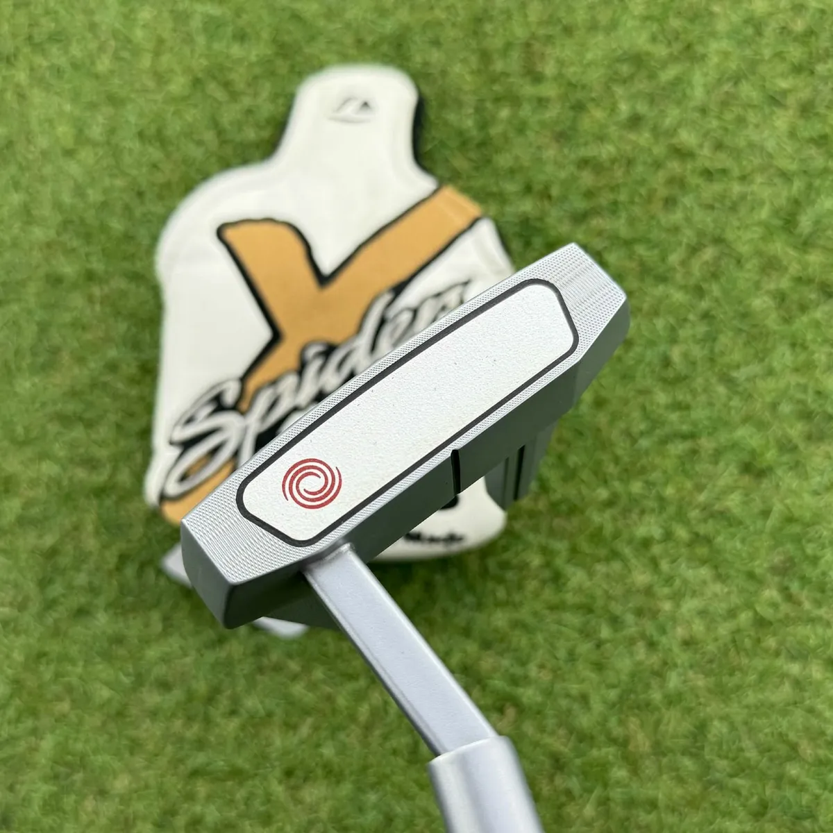 Odyssey White Hot OG 7CH Putter / 34″ - Image 3