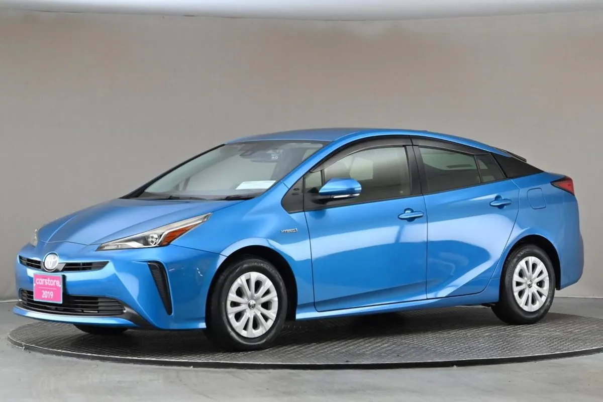 Toyota Prius 1.8 Hybrid Face Lift Model - Image 4